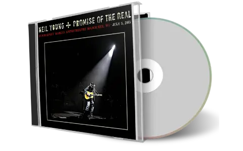 Artwork Cover of Neil Young and Promise of the Real 2015-07-05 CD Milwaukee Audience